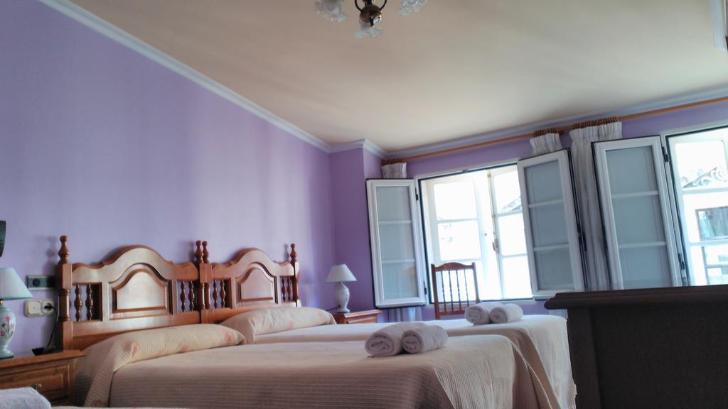 Pico Sacro I Hostal-Pension Сантьяго-де-Компостела Экстерьер фото