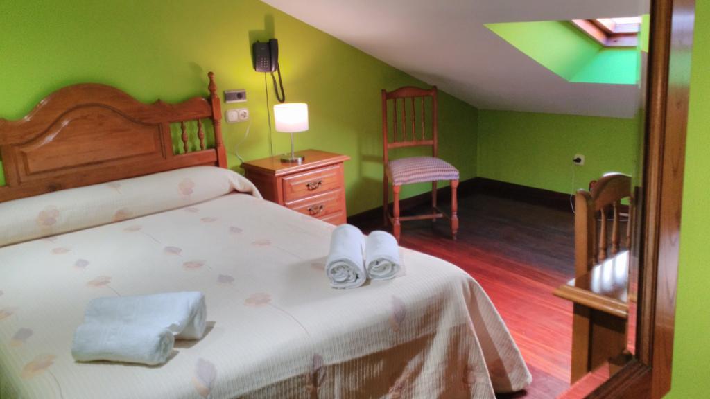 Pico Sacro I Hostal-Pension Сантьяго-де-Компостела Экстерьер фото