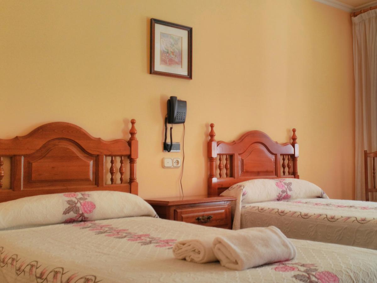 Pico Sacro I Hostal-Pension Сантьяго-де-Компостела Экстерьер фото